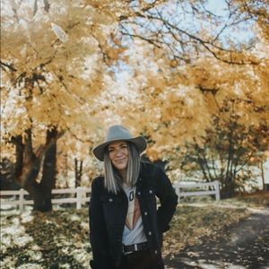 Meet your Posher, Tessa